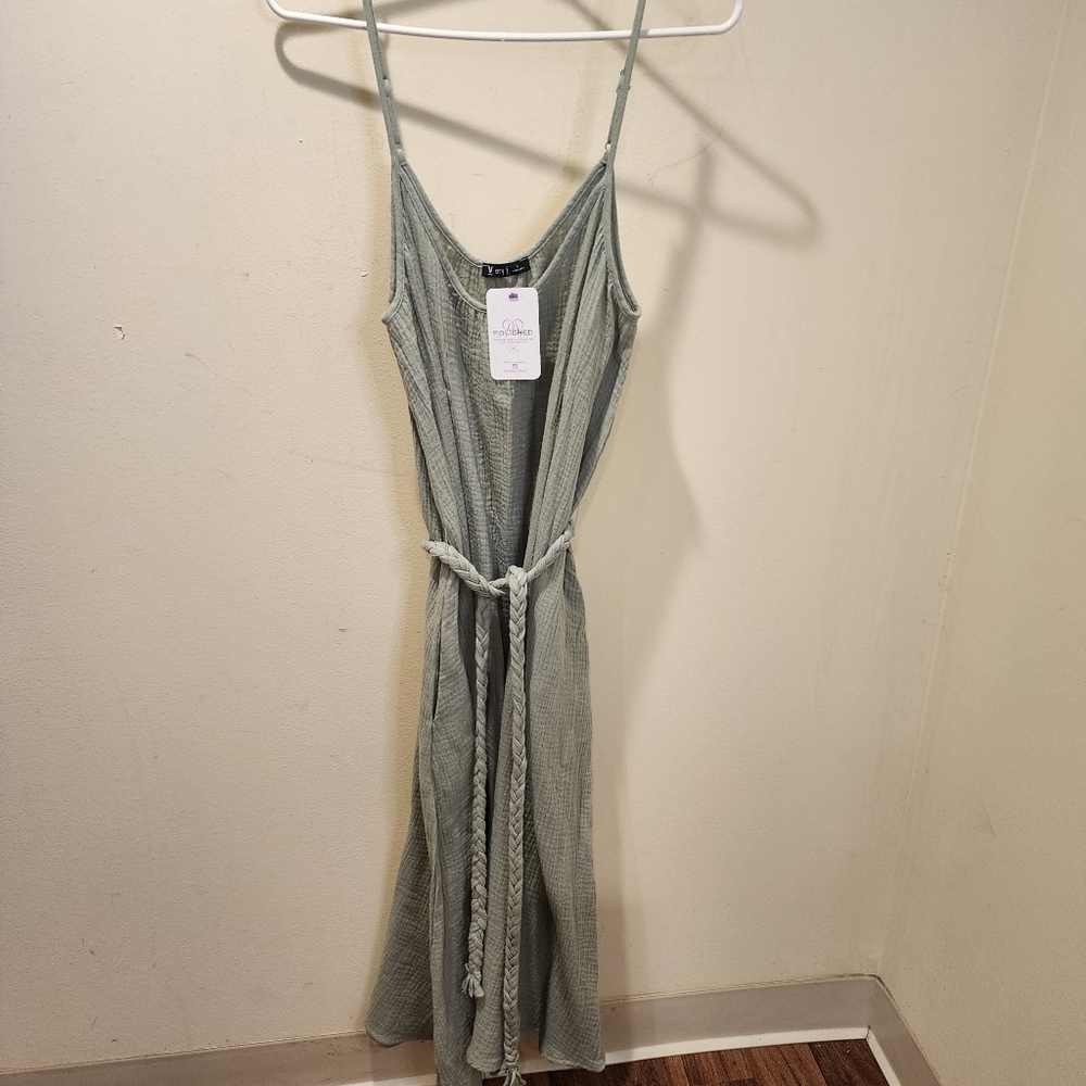 Very J Island Vibes dress size L NWT